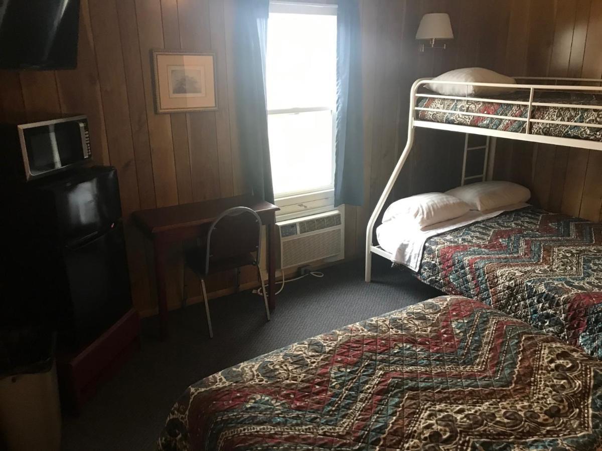 Highland Court Motel Fairmont Eksteriør billede