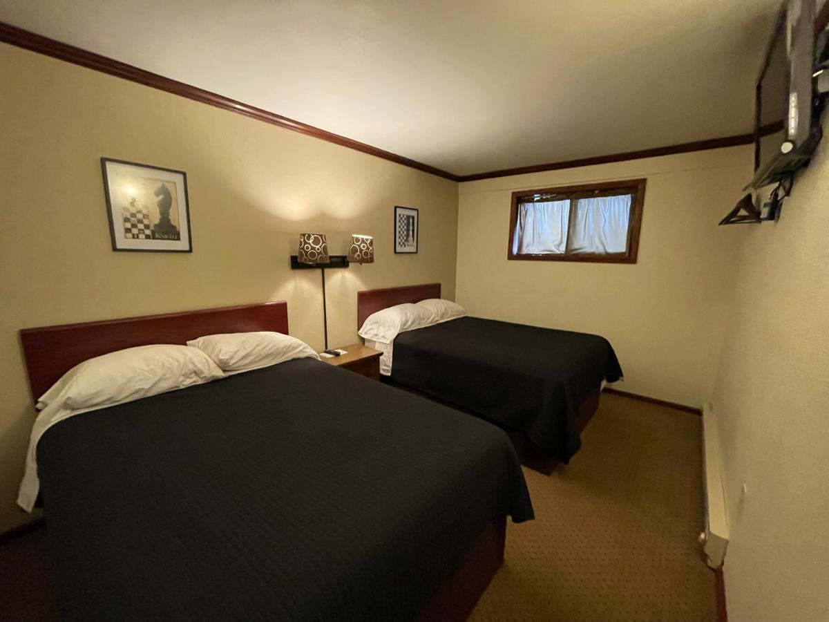 Highland Court Motel Fairmont Eksteriør billede