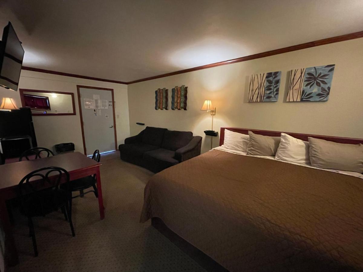 Highland Court Motel Fairmont Eksteriør billede